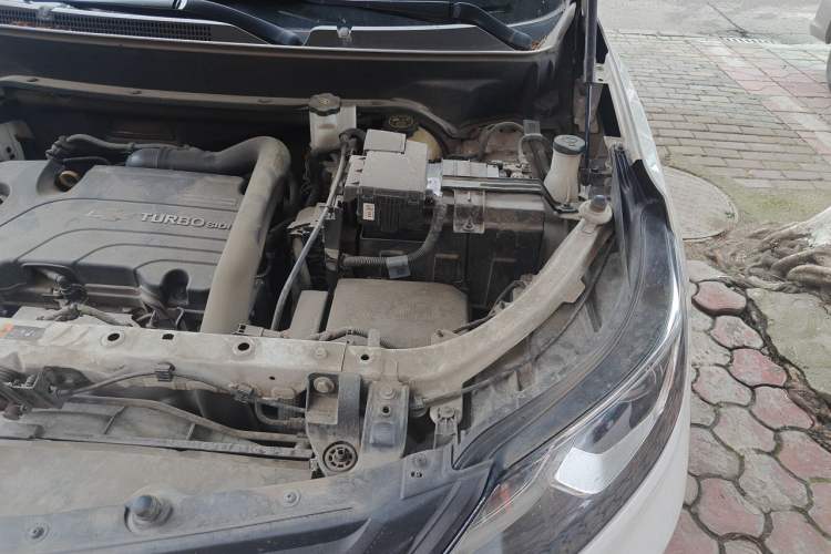 Used Chevrolet Equinox 2019 535T Automatic YuJie Edition China V Standard Engine Bay Left