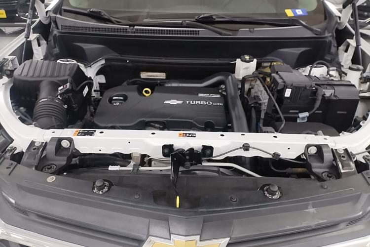 Used Chevrolet Equinox 2019 535T Automatic Chijie Edition China VI Engine Bay