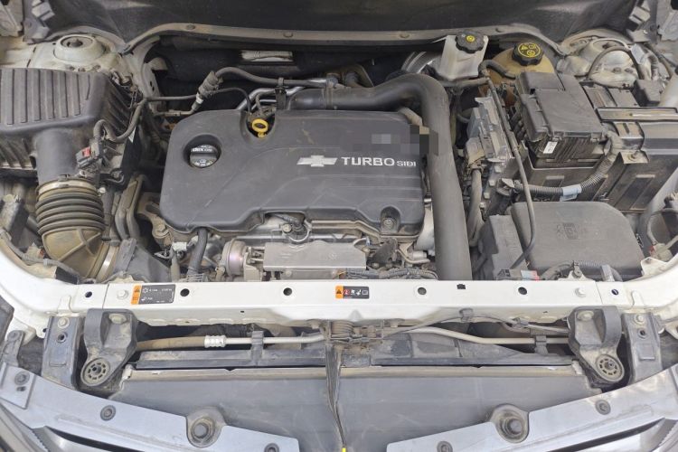 Used Chevrolet Equinox 2019 535T Automatic YuJie Edition China VI Engine Bay