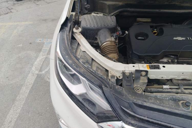 Used Chevrolet Equinox 2019 535T Automatic Chijie Edition China V Standard Engine Bay Right