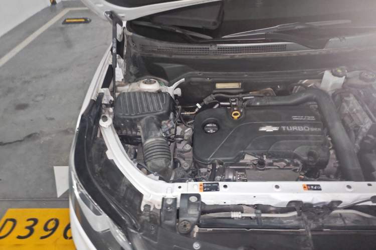 Used Chevrolet Equinox 2019 535T Automatic YuJie Edition China V Standard Engine Bay Right