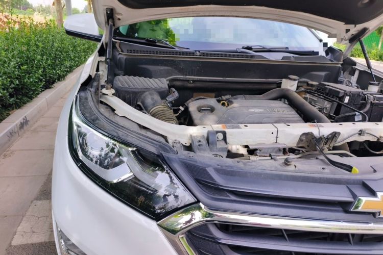 Used Chevrolet Equinox 2019 535T Automatic YuJie Edition China V Standard Engine Bay Right