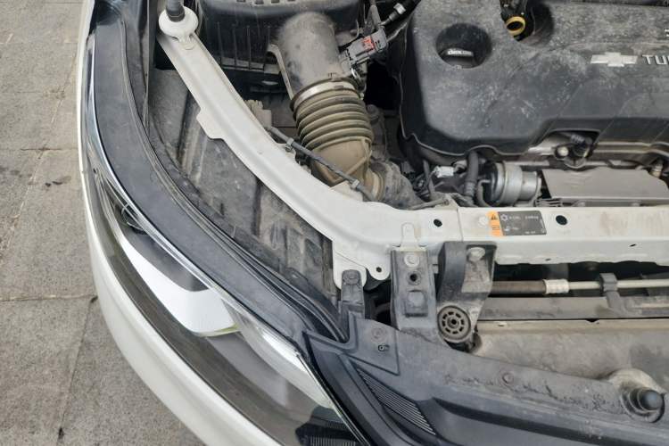 Used Chevrolet Equinox 2019 535T Automatic Chijie Edition China V Standard Engine Bay Right