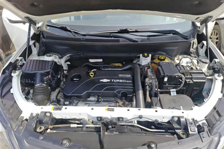 Used Chevrolet Equinox 2019 535T Automatic Chijie Edition China V Standard Engine Bay