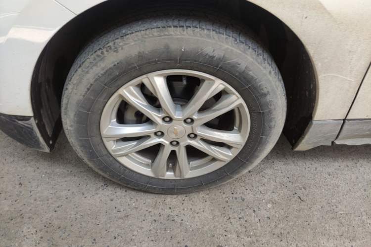 Used Chevrolet Equinox 2019 535T Automatic YuJie Edition China VI Exterior 4