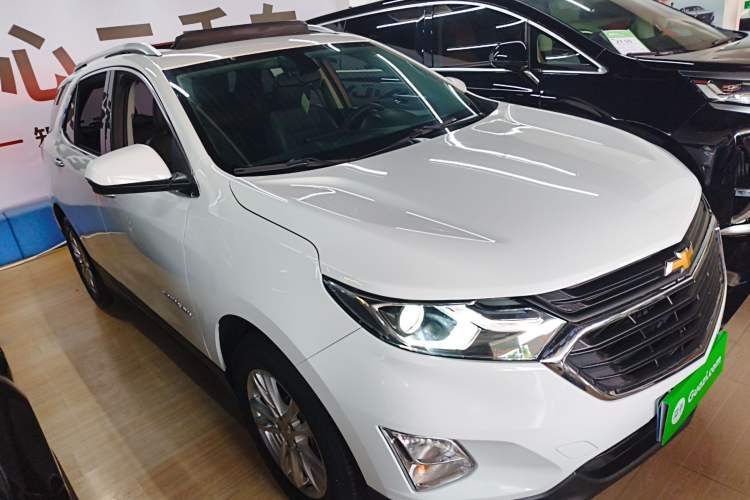 Used Chevrolet Equinox 2019 535T Automatic YuJie Edition China VI Front Right 45 Deg