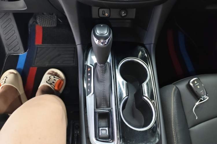Used Chevrolet Equinox 2019 535T Automatic Chijie Edition China VI Gear Lever