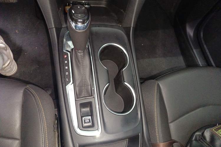 Used Chevrolet Equinox 2019 535T Automatic Chijie Edition China VI Gear Lever