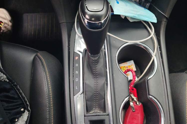 Used Chevrolet Equinox 2019 535T Automatic Chijie Edition China V Standard Gear Lever