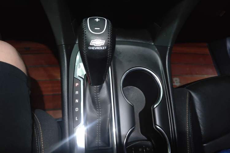 Used Chevrolet Equinox 2019 535T Automatic Chijie Edition China VI Gear Lever