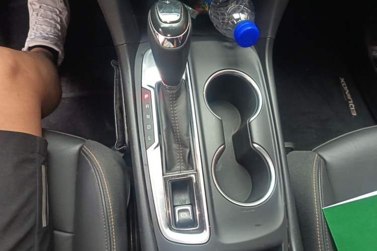 Used Chevrolet Equinox 2019 535T Automatic YuJie Edition China V Standard Gear Lever