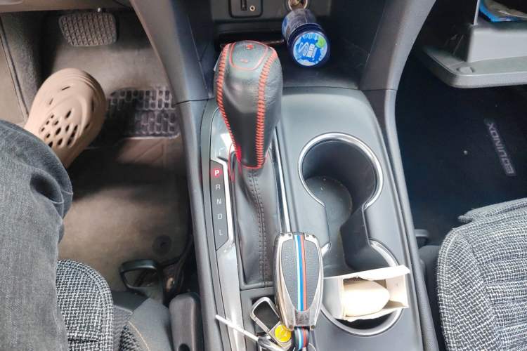Used Chevrolet Equinox 2019 535T Automatic Lingjie Edition China V Standard Gear Lever