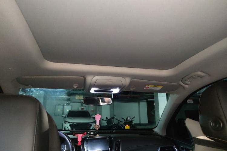 Used Chevrolet Equinox 2019 535T Automatic Chijie Edition China VI Headliner