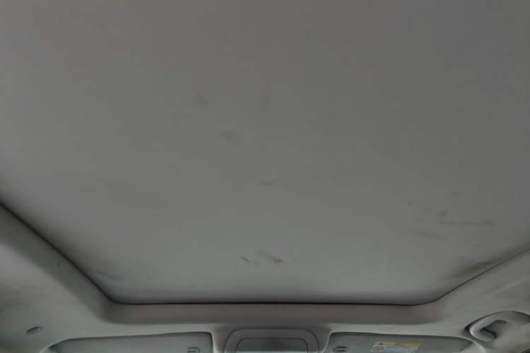 Used Chevrolet Equinox 2019 535T Automatic YuJie Edition China VI Headliner