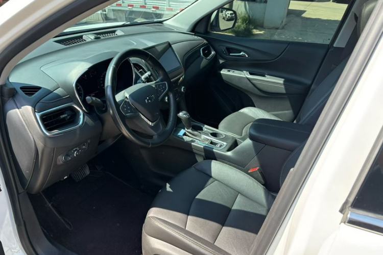 Used Chevrolet Equinox 2019 535T Automatic YuJie Edition China V Standard Interior 1