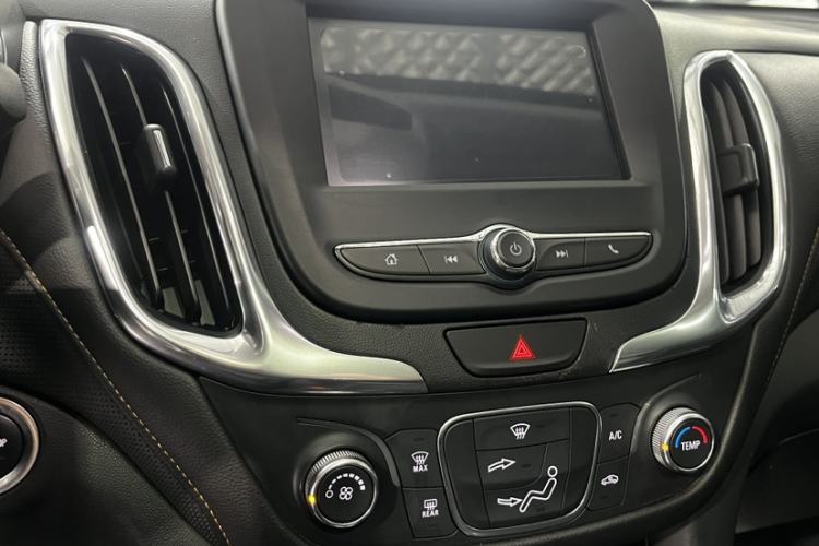 Used Chevrolet Equinox 2019 535T Automatic Chijie Edition China VI Interior 3