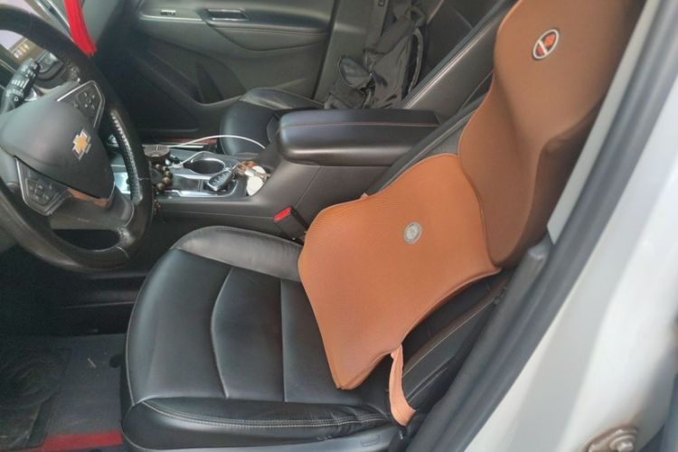 Used Chevrolet Equinox 2019 535T Automatic YuJie Edition China V Standard Interior 3