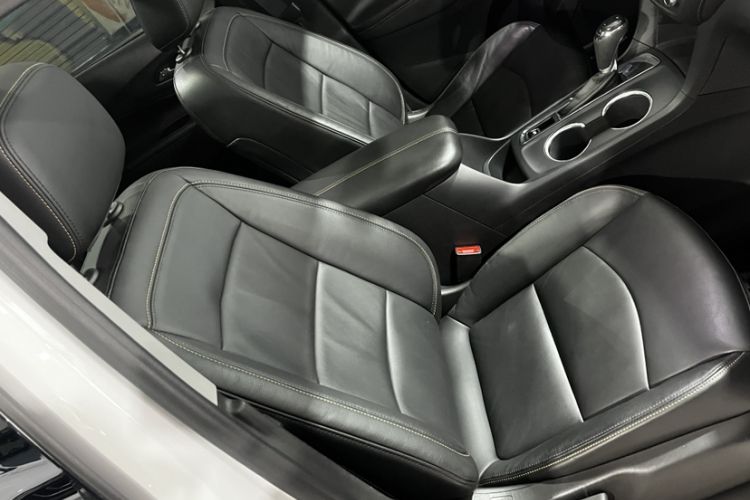 Used Chevrolet Equinox 2019 535T Automatic Chijie Edition China VI Interior 7