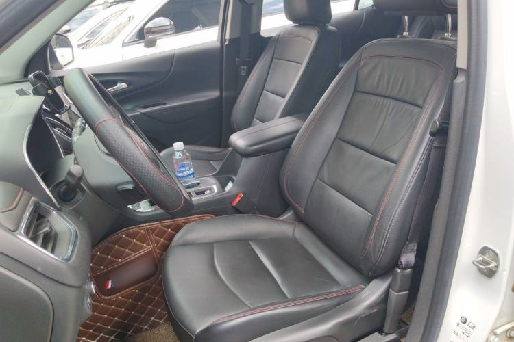 Used Chevrolet Equinox 2019 Redline 550T Automatic All-Wheel-Drive RS Model China VI Standard Left Front Seat