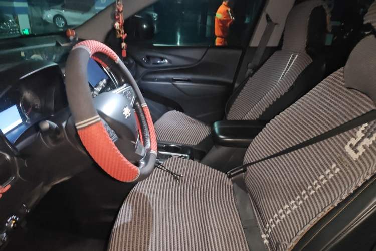 Used Chevrolet Equinox 2019 535T Automatic YuJie Edition China VI Left Front Seat