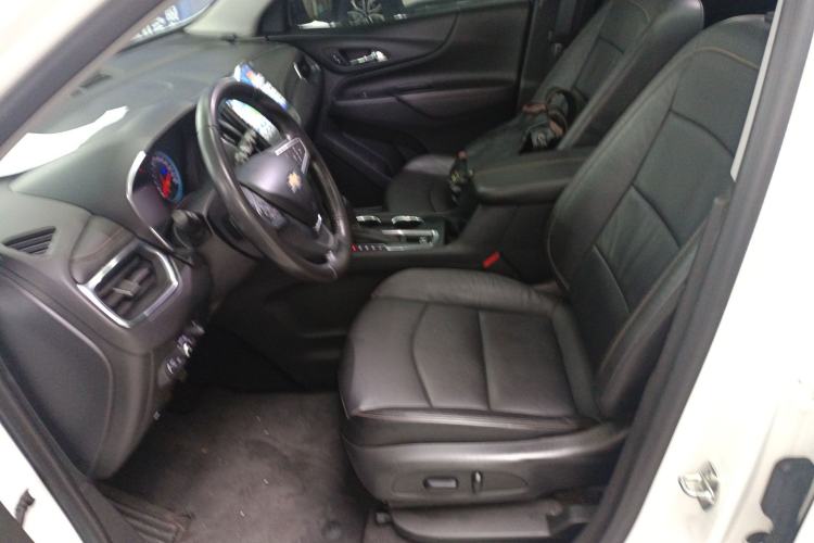 Used Chevrolet Equinox 2019 535T Automatic Chijie Edition China VI Left Front Seat