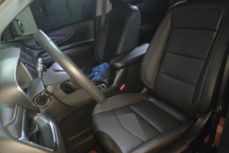Used Chevrolet Equinox 2019 535T Automatic Chijie Edition China VI Left Front Seat