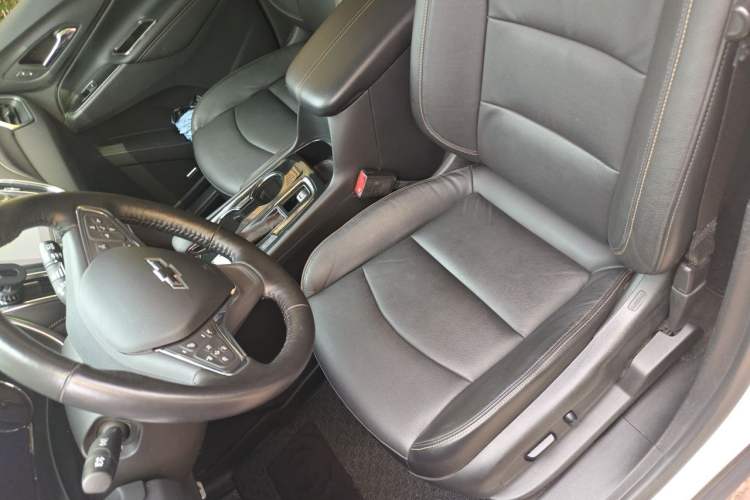 Used Chevrolet Equinox 2019 535T Automatic YuJie Edition China VI Left Front Seat