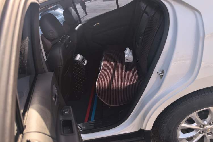 Used Chevrolet Equinox 2019 535T Automatic Chijie Edition China VI Left Rear Seat