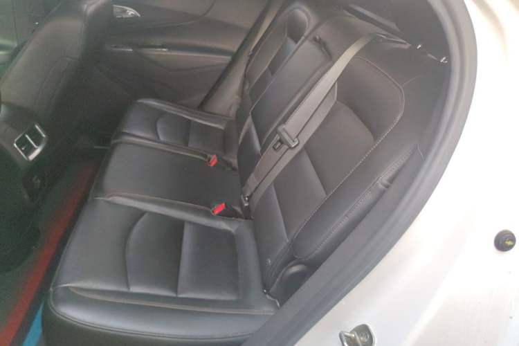 Used Chevrolet Equinox 2019 535T Automatic YuJie Edition China V Standard Left Rear Seat
