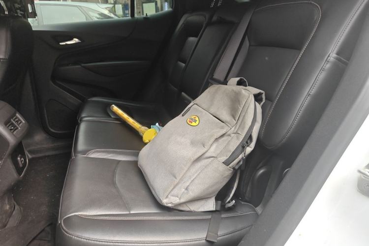 Used Chevrolet Equinox 2019 535T Automatic YuJie Edition China V Standard Left Rear Seat