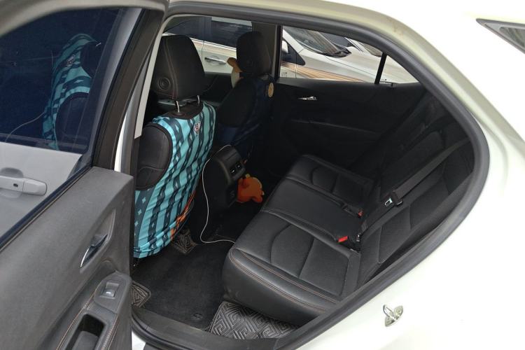 Used Chevrolet Equinox 2019 535T Automatic Lingjie Edition China VI Standard Left Rear Seat