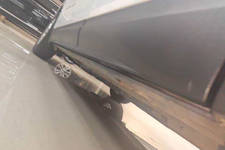Used Chevrolet Equinox 2019 535T Automatic Chijie Edition China VI Left Side Sill