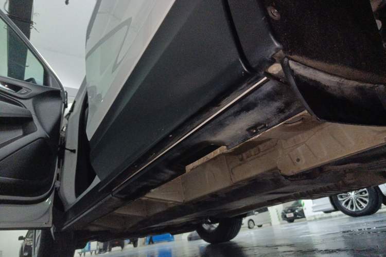 Used Chevrolet Equinox 2019 535T Automatic Chijie Edition China VI Left Side Sill