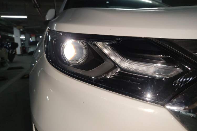 Used Chevrolet Equinox 2019 535T Automatic Chijie Edition China VI Right Front Headlight