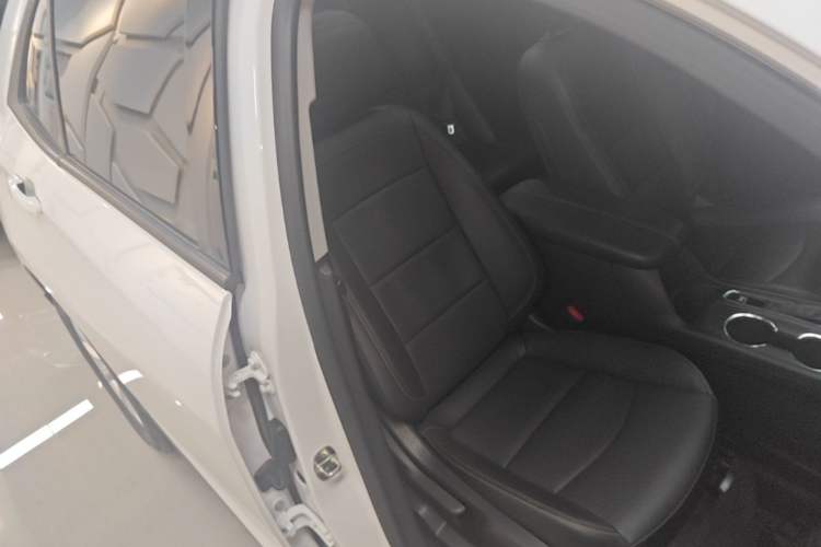 Used Chevrolet Equinox 2019 535T Automatic Chijie Edition China VI Right Front Seat