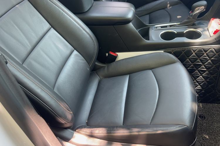Used Chevrolet Equinox 2019 535T Automatic YuJie Edition China VI Right Front Seat