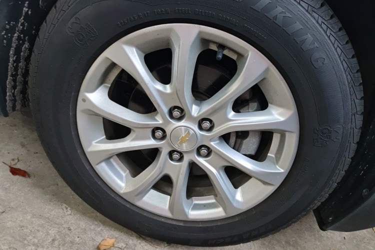 Used Chevrolet Equinox 2019 535T Automatic Lingjie Edition China VI Standard Right Front Wheel Hub