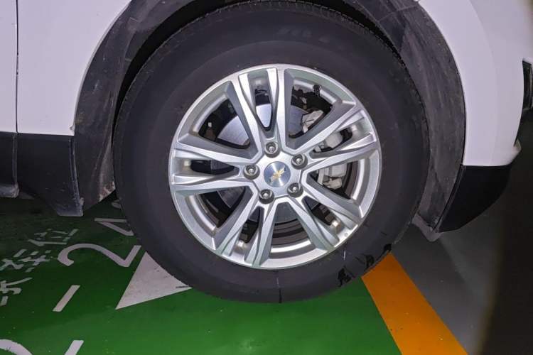Used Chevrolet Equinox 2019 535T Automatic YuJie Edition China VI Right Front Wheel Hub