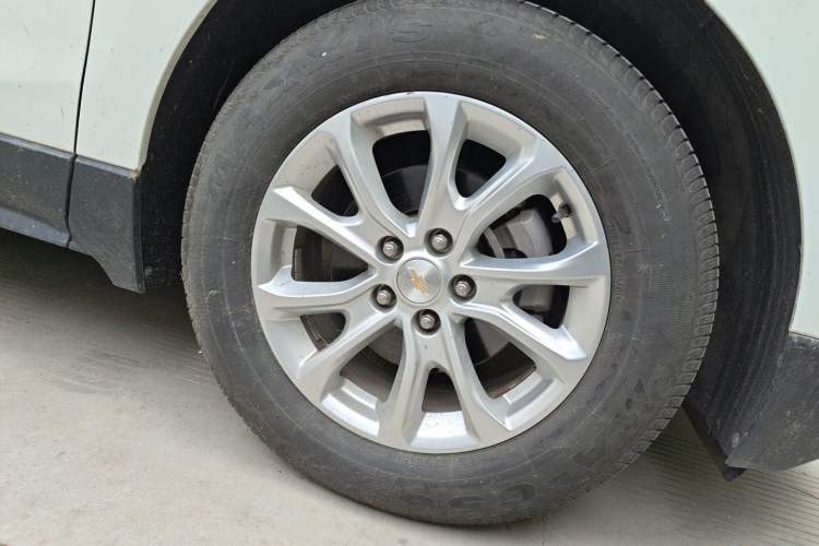 Used Chevrolet Equinox 2019 535T Automatic Lingjie Edition China VI Standard Right Front Wheel Hub
