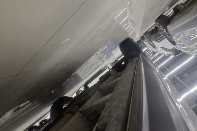 Used Chevrolet Equinox 2019 535T Automatic YuJie Edition China VI Right Side Sill