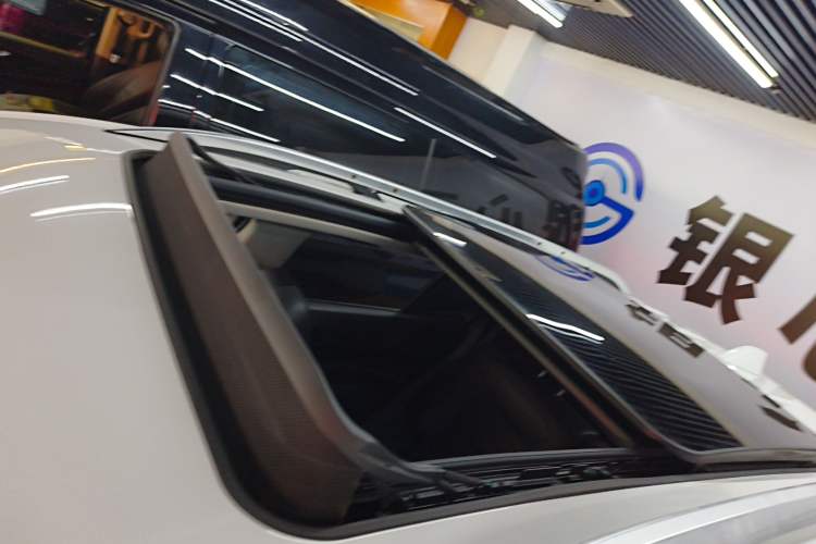 Used Chevrolet Equinox 2019 535T Automatic YuJie Edition China VI Roof