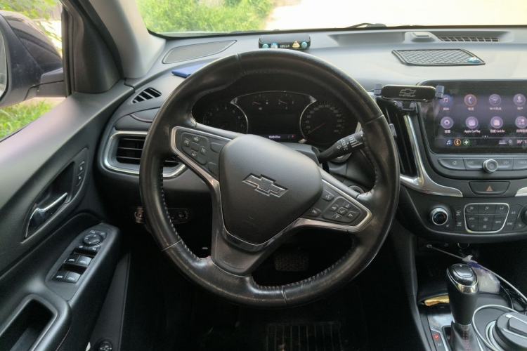 Used Chevrolet Equinox 2019 Redline 550T Automatic All-Wheel-Drive RS Model China V Standard Steering Wheel