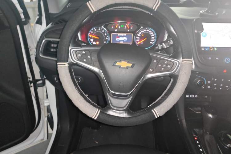 Used Chevrolet Equinox 2019 535T Automatic YuJie Edition China V Standard Steering Wheel