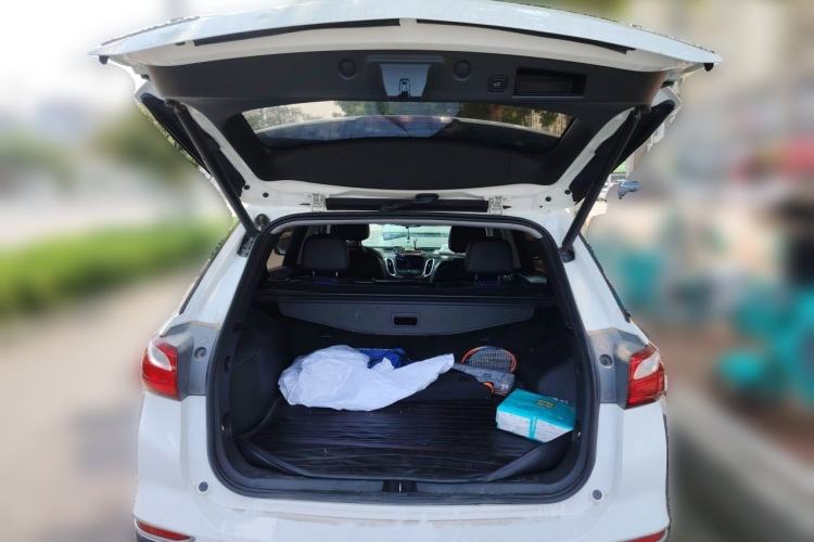 Used Chevrolet Equinox 2019 535T Automatic YuJie Edition China V Standard Trunk