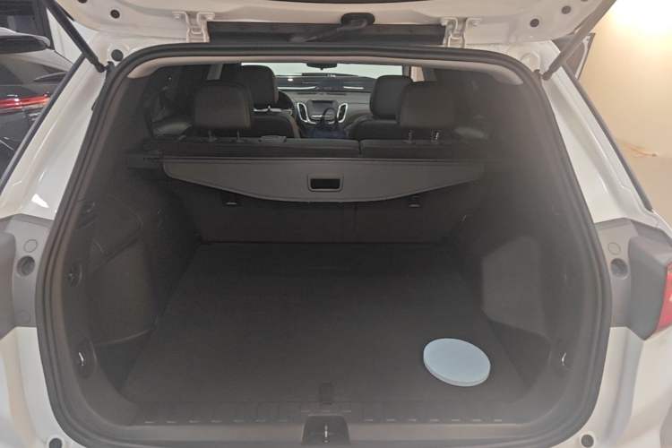 Used Chevrolet Equinox 2019 535T Automatic Chijie Edition China VI Trunk
