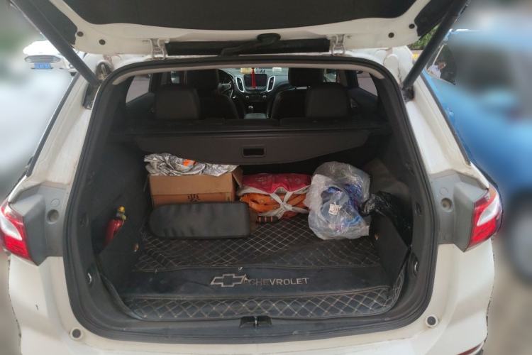 Used Chevrolet Equinox 2019 535T Automatic YuJie Edition China V Standard Trunk
