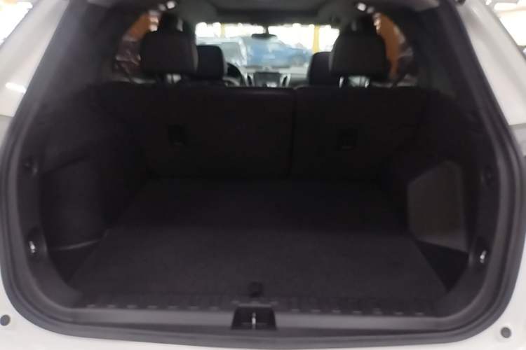 Used Chevrolet Equinox 2019 535T Automatic Chijie Edition China VI Trunk