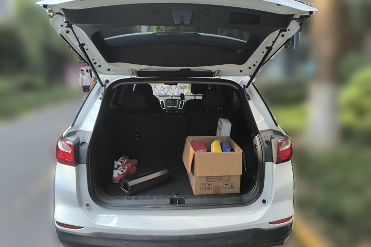 Used Chevrolet Equinox 2019 535T Automatic Chijie Edition China VI Trunk