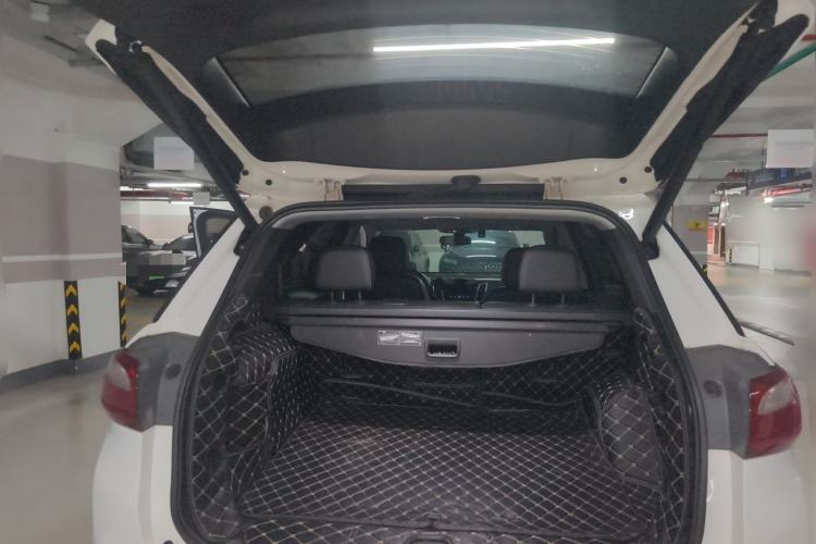Used Chevrolet Equinox 2019 535T Automatic YuJie Edition China V Standard Trunk