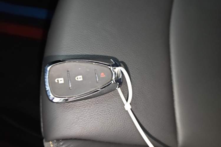 Used Chevrolet Equinox 2019 535T Automatic Chijie Edition China VI Vehicle Key